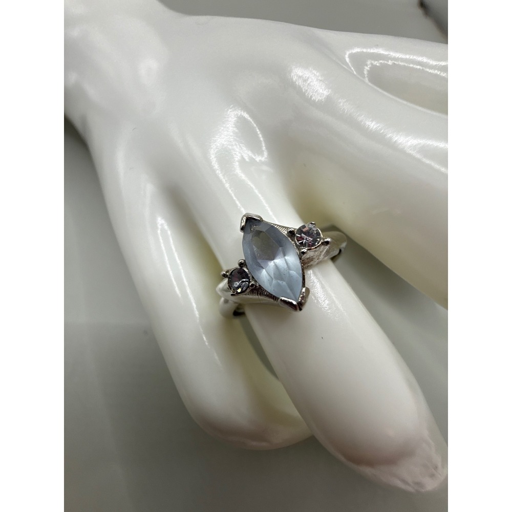 Avon Vintage Silver Tone Marquise Pale Blue Crystal Accent Ring Adjustable 6-7